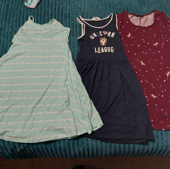 Girls dresses - Picture 2 of 2